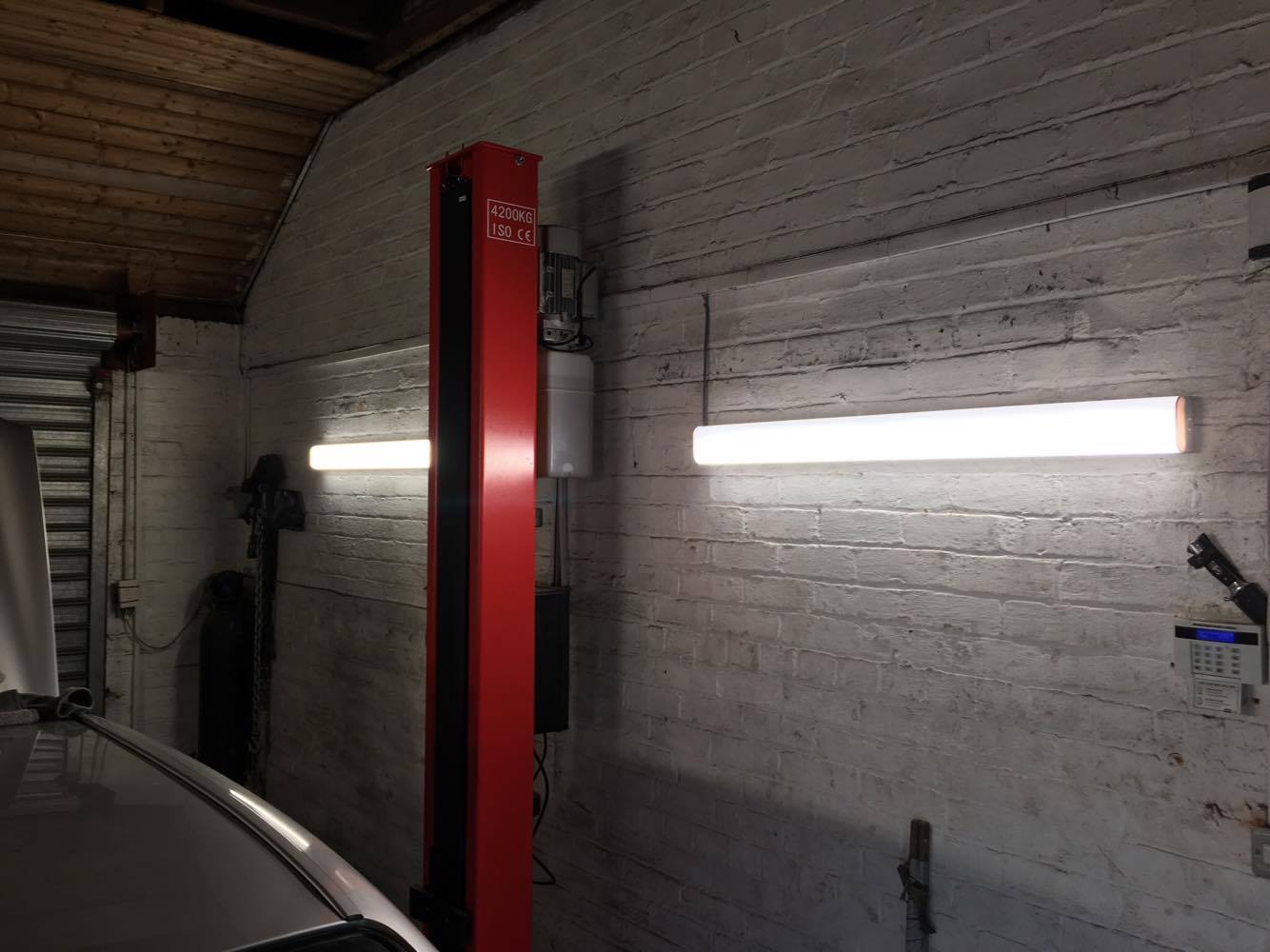 Best LED Garage Lights For Workshop 