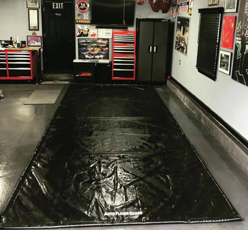 Garage Floor Containment Mats